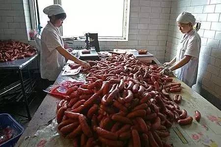 【提醒】可怕！工业明开云 开云体育胶做有毒食品畅销8省这样的凉皮你敢吃吗？(图4)