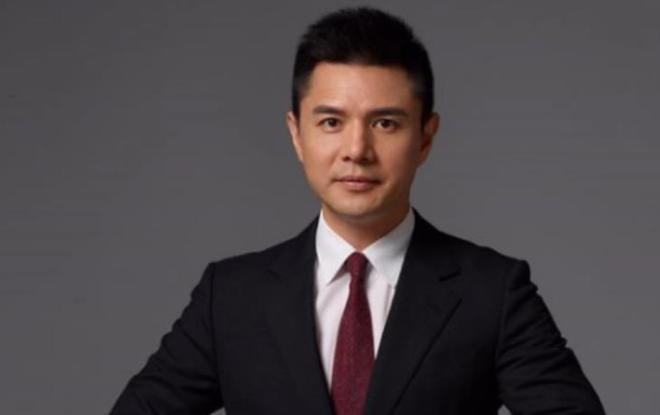 开云 开云体育APP赵普：初中学历逆袭央视主持汶川地震一哭成名为何突然消失？(图2)