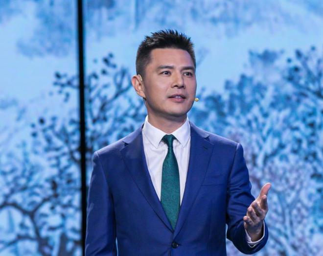 开云 开云体育APP赵普：初中学历逆袭央视主持汶川地震一哭成名为何突然消失？(图6)